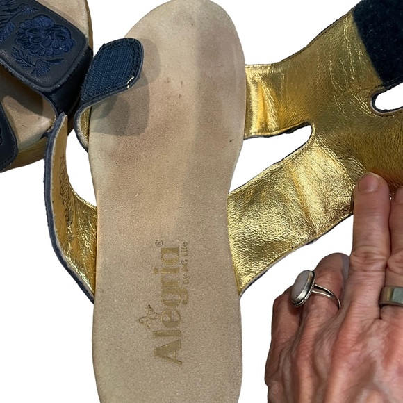 Alegria LIN-622N Blue Floral Embroidered Wedge Sandals, Sz 37 - Picture 14 of 15